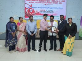 கன்னியாகுமரியில் சமூக சேவைக்காக விங்ஸ் பள்ளிக்கு ஆட்சியர் பாராட்டு! தேசிய தன்னார்வ இரத்த தான தின விழாவில் விங்ஸ் இளம் மழலையர் பள்ளிக்கு சமூக சேவைக்காக கன்னியாகுமரி மாவட்ட ஆட்சியர் திரு. பிரதாப் IAS அவர்கள் பாராட்டு சான்றிதழ் மற்றும் விருது வழங்கி கௌரவித்தார்.